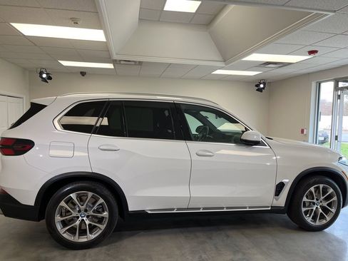 Used 2025 BMW X5 xDrive50e image 8