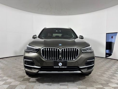 Used 2023 BMW X5 xDrive40i w/ Premium Package image 2