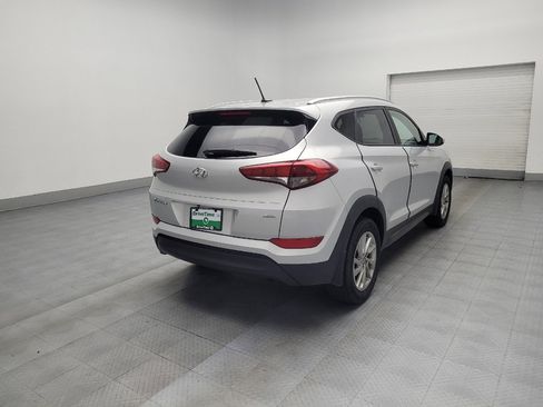 Used 2016 Hyundai Tucson SE w/ Option Group 02 image 9