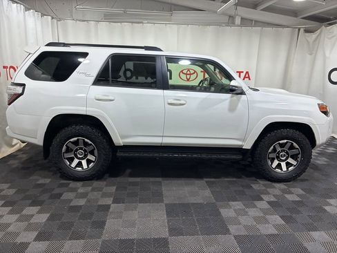 Used 2021 Toyota 4Runner TRD Off-Road Premium AWD/4WD image 10