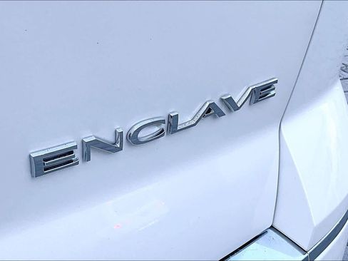 Used 2015 Buick Enclave Leather image 9