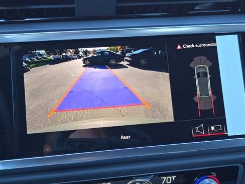 New 2025 Audi Q3 2.0T Premium image 23