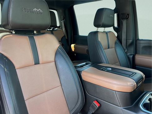 Used 2020 Chevrolet Silverado 2500 High Country w/ Z71 Off-Road Package AWD/4WD image 13