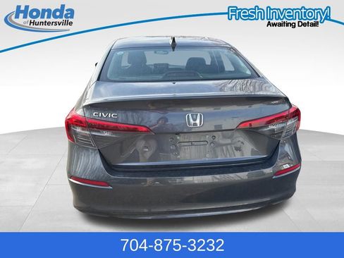 Used 2023 Honda Civic LX image 7
