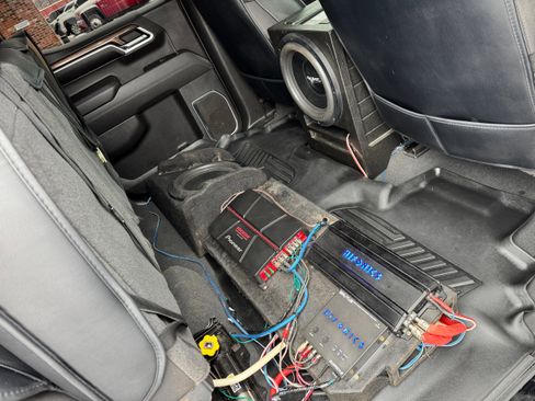 Used 2022 Chevrolet Silverado 1500 LT w/ Max Trailering Package image 16