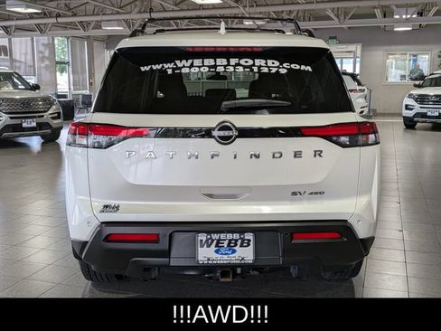 Used 2022 Nissan Pathfinder SV AWD/4WD image 7
