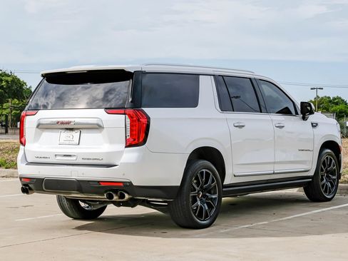 Used 2021 GMC Yukon XL Denali w/ Denali Premium Package RWD image 8