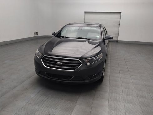 Used 2018 Ford Taurus Limited image 15