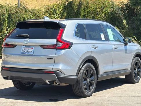 Used 2023 Honda CR-V Sport Touring image 4