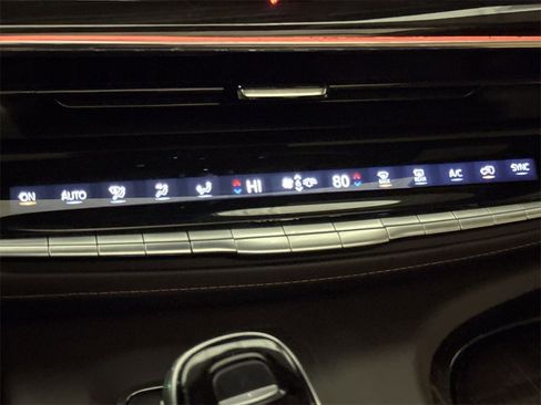 Used 2021 Cadillac Escalade ESV Sport image 17