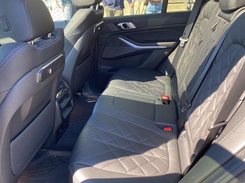 Certified 2024 BMW X5 xDrive40i w/ M Sport Package AWD/4WD image 13