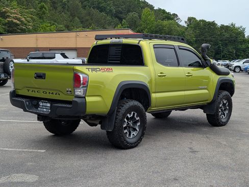 Used 2023 Toyota Tacoma TRD Off-Road AWD/4WD image 9
