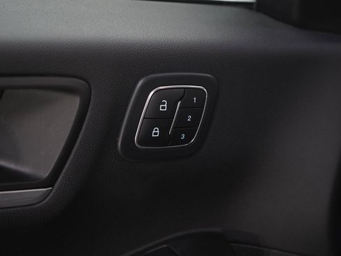 Used 2023 Ford Escape SE w/ PHEV Premium Package FWD image 24