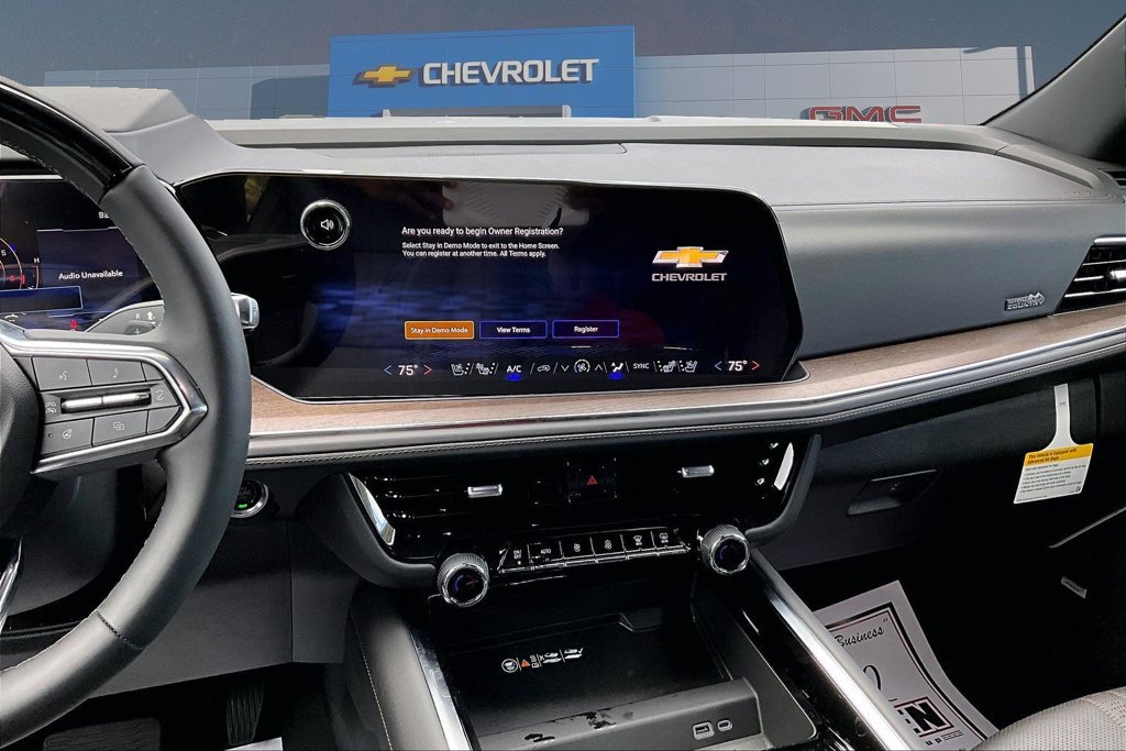 New 2026 Chevrolet Tahoe High Country AWD/4WD image 8