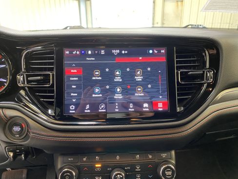 Used 2025 Dodge Durango GT image 41