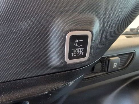 Used 2023 Jeep Grand Cherokee Altitude AWD/4WD image 33