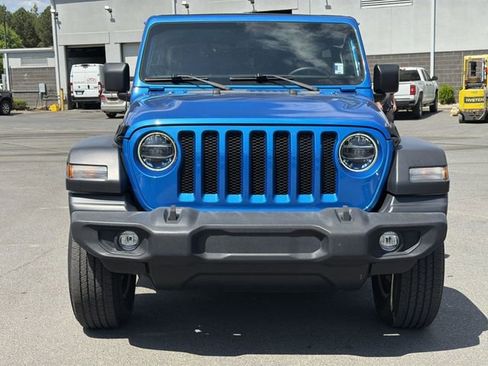 Used 2022 Jeep Wrangler Unlimited Sport w/ Sun And Sound Package image 16