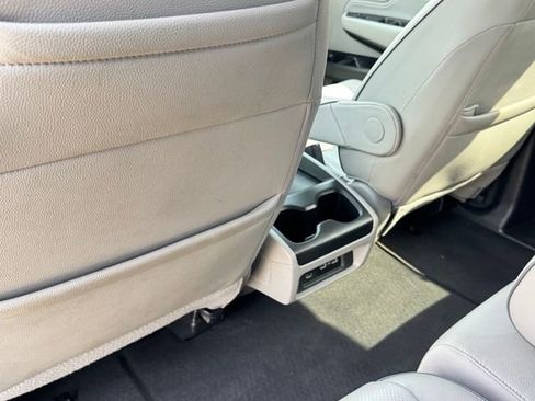 Used 2023 Honda Odyssey Elite image 24