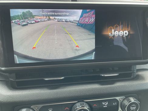 Used 2024 Jeep Wrangler Unlimited AWD/4WD image 20