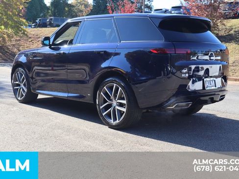 Used 2023 Land Rover Range Rover Sport SE Dynamic image 8