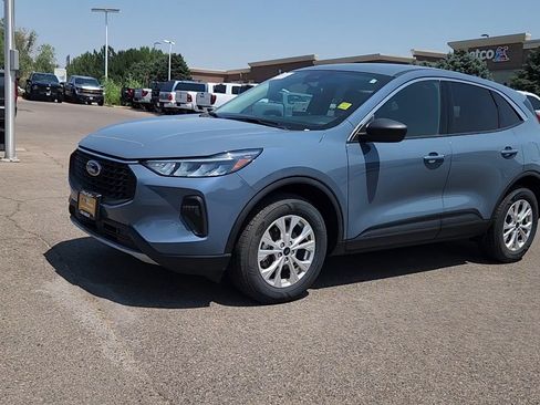 Certified 2024 Ford Escape Active AWD/4WD image 3