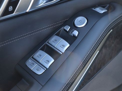 Certified 2025 BMW X7 M60i image 27