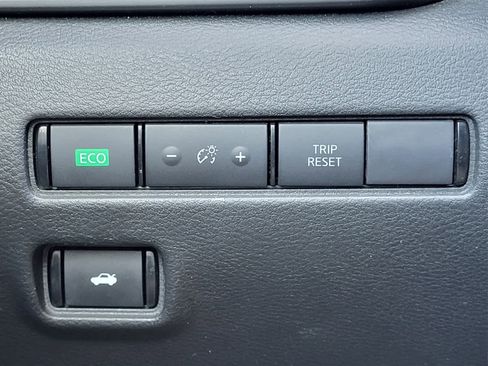 Used 2024 Nissan Sentra S image 19