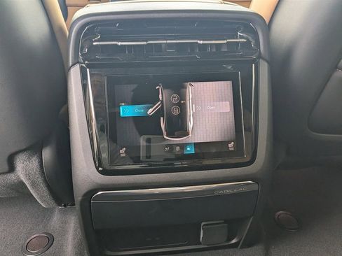 New 2025 Cadillac Escalade IQ Luxury 2 image 17