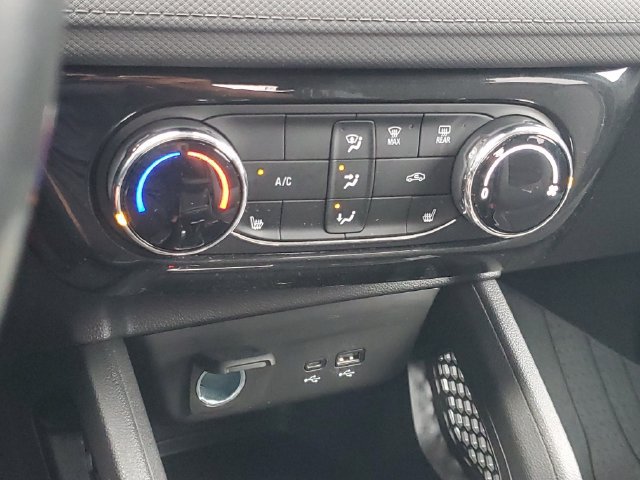 Used 2024 Chevrolet TrailBlazer LT w/ LT Cold Weather Package FWD image 25
