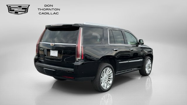 Used 2018 Cadillac Escalade Platinum AWD/4WD image 5