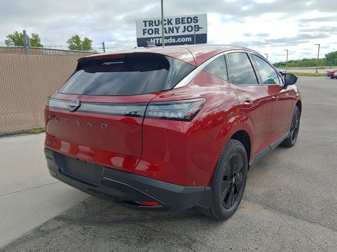 Used 2025 Nissan Murano SV AWD/4WD image 7