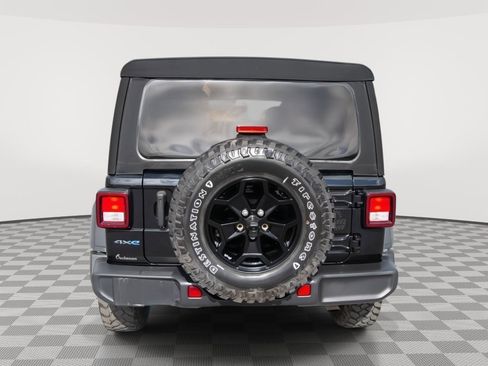 Used 2023 Jeep Wrangler Unlimited w/ Cold Weather Group AWD/4WD image 6