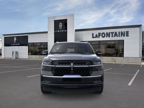 New 2026 Lincoln Navigator L Reserve AWD/4WD image 6