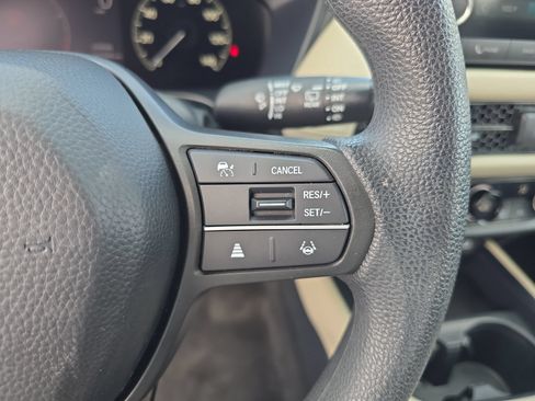 Certified 2023 Honda HR-V LX image 22