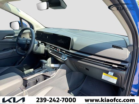 New 2026 Kia Sportage SX FWD image 13