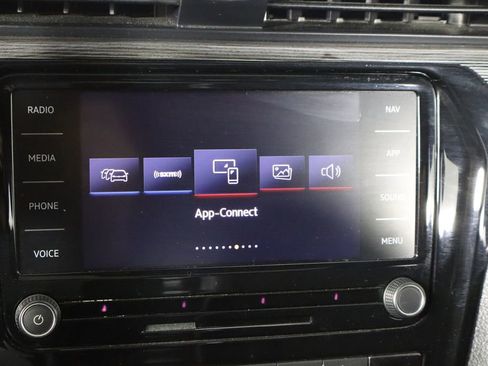 Used 2022 Volkswagen Passat 2.0T R-Line image 32