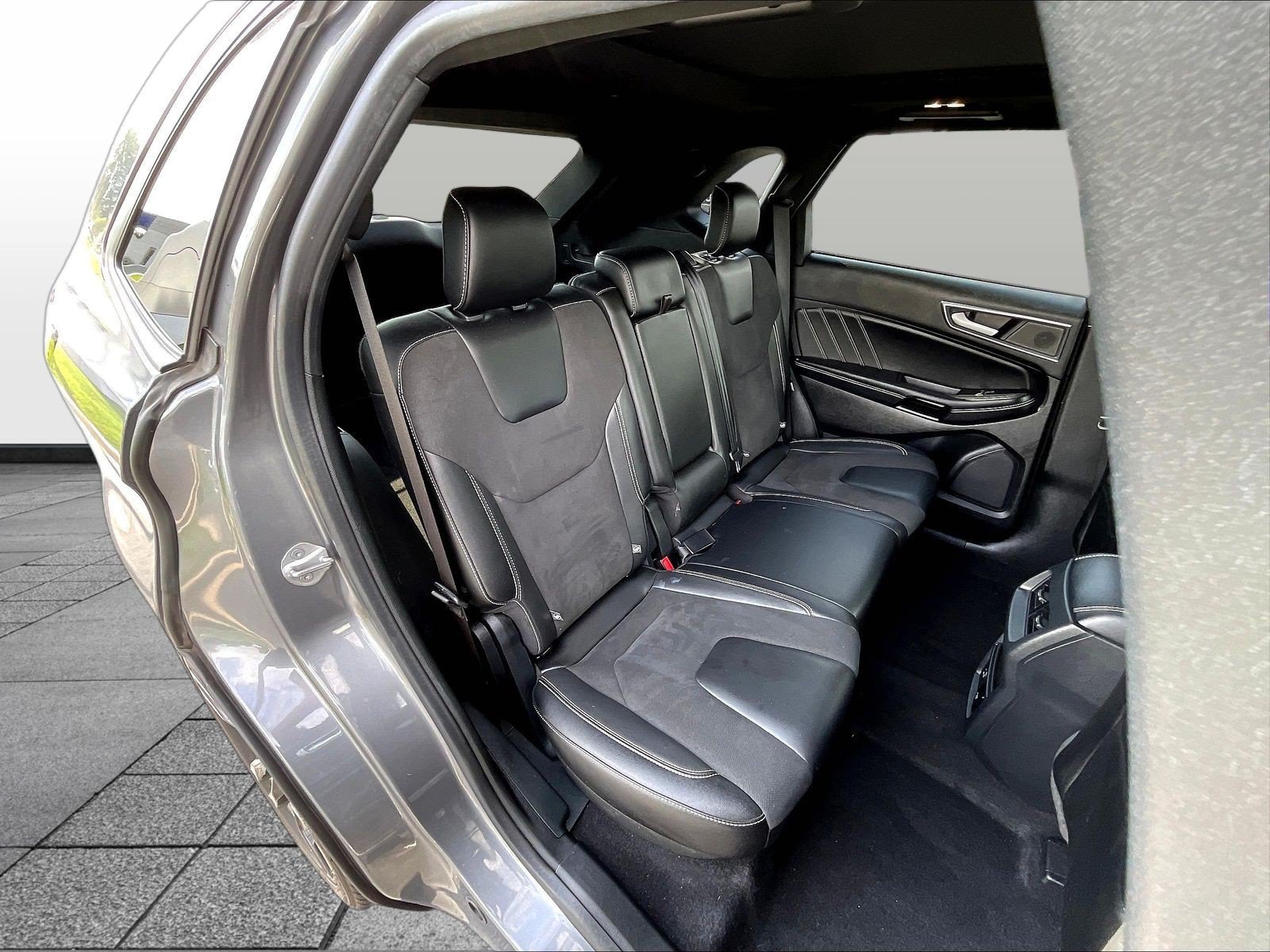 Used 2021 Ford Edge ST w/ Equipment Group 401A AWD/4WD image 28