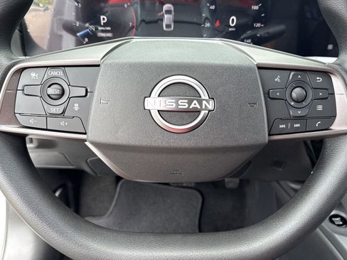 New 2026 Nissan Sentra SV w/ Floor Mat Package FWD image 9