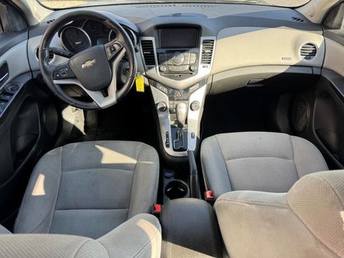Used 2014 Chevrolet Cruze LT image 6