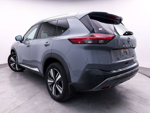 Used 2022 Nissan Rogue SL w/ SL Premium Package image 2