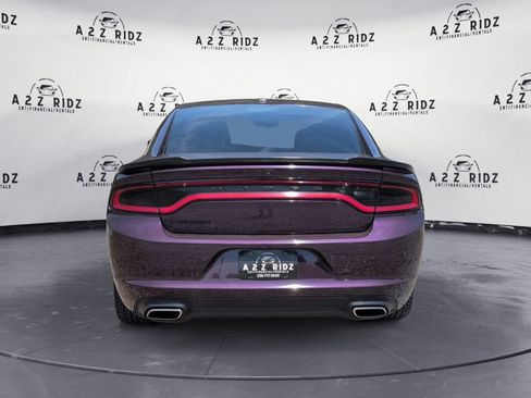 Used 2020 Dodge Charger SXT w/ Blacktop Package RWD image 5