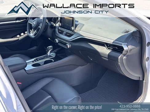 Used 2024 Nissan Altima 2.5 SR AWD/4WD image 35