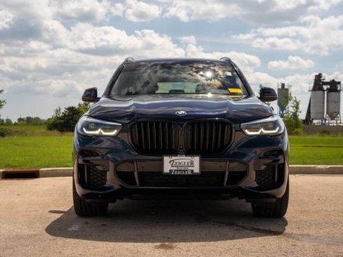 Used 2022 BMW X5 xDrive40i w/ M Sport Package AWD/4WD image 2