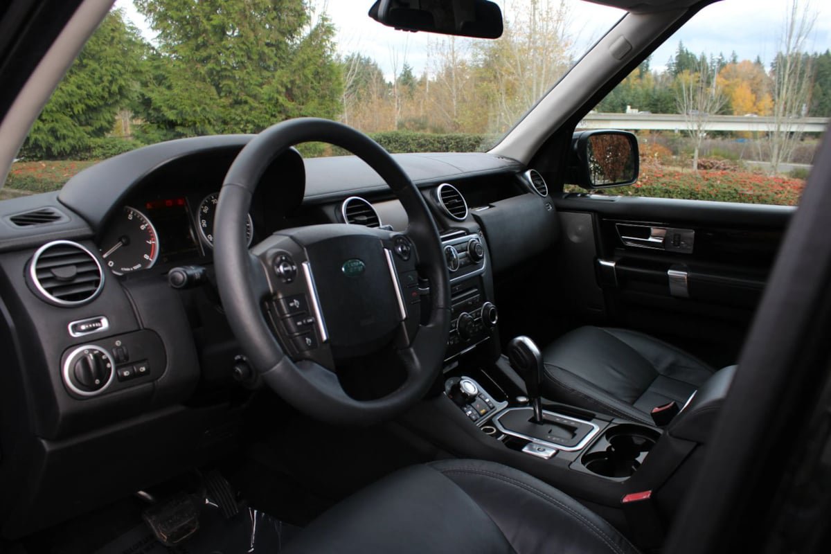 Used 2011 Land Rover LR4 HSE LUX AWD/4WD image 16