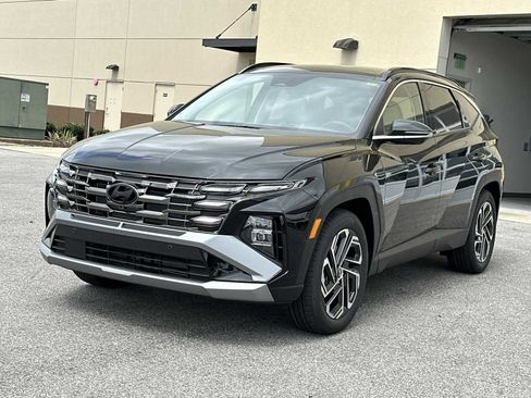 New 2026 Hyundai Tucson Limited w/ Tow & Go Package FWD image 3