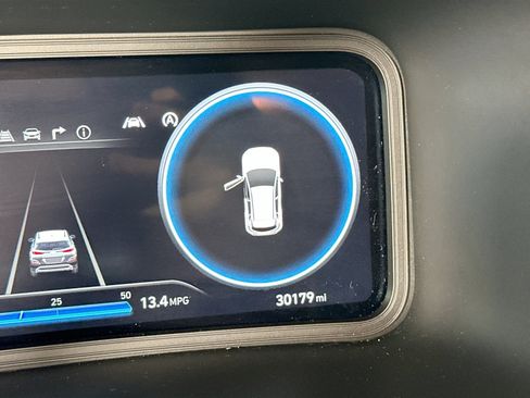 Used 2023 Hyundai Kona Limited AWD/4WD image 12