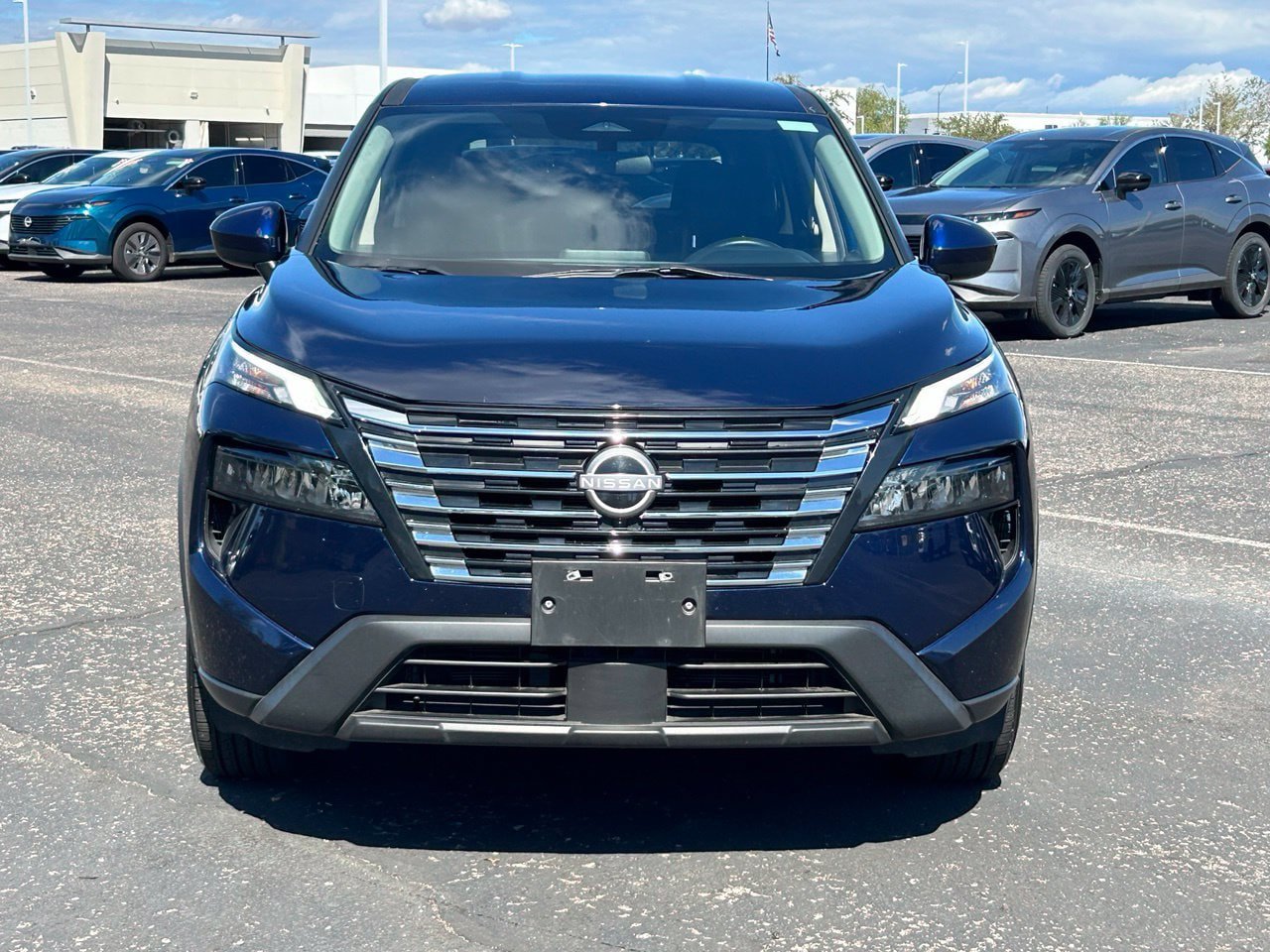 Certified 2024 Nissan Rogue SV AWD/4WD image 8