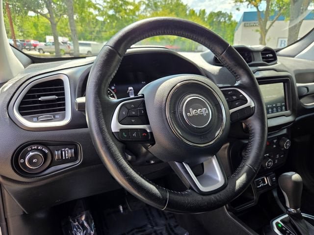 Used 2021 Jeep Renegade Latitude w/ Convenience Group FWD image 10