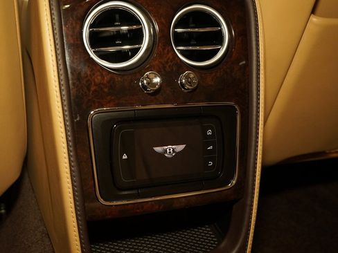 Used 2016 Bentley Flying Spur W12 image 20