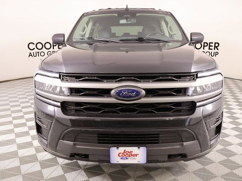 Used 2023 Ford Expedition Max XLT image 10